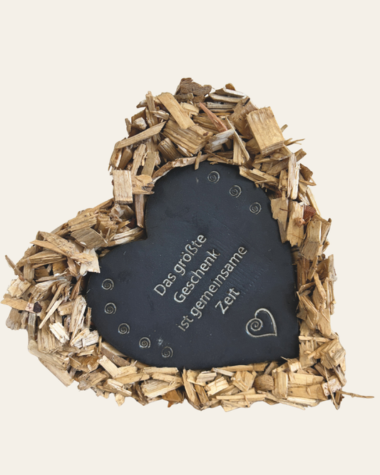 Hackschnitzelherz "Das größte Geschenk ist gemeinsame Zeit"